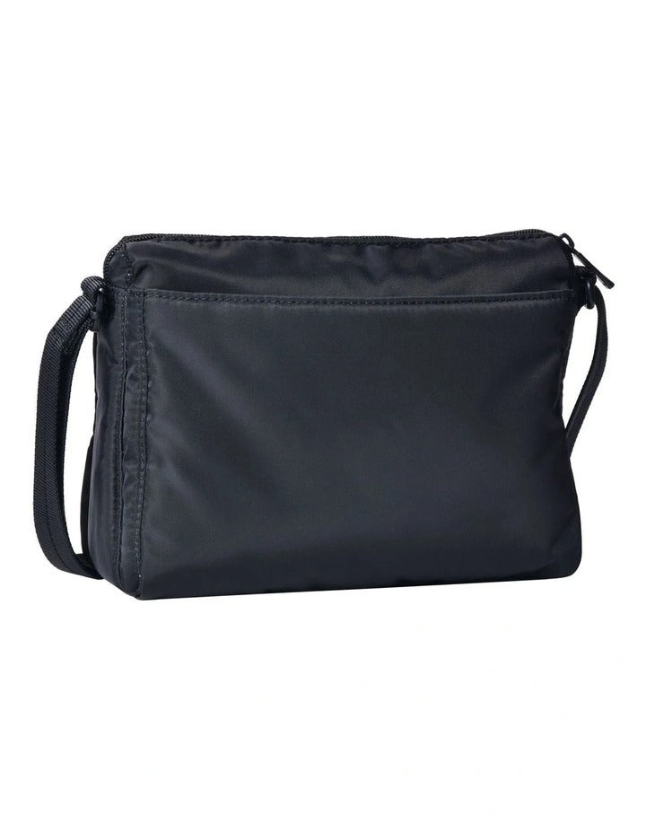 Load image into Gallery viewer, Hedgren Eye S RFID Crossover Bag - Quilted Black
