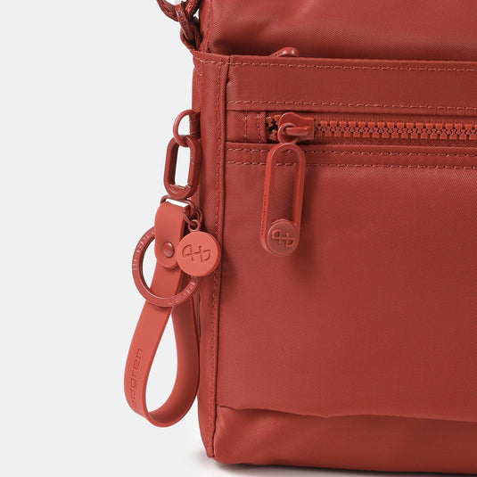 Hedgren Eye Neo Med RFID Crossbody Dahlia Red