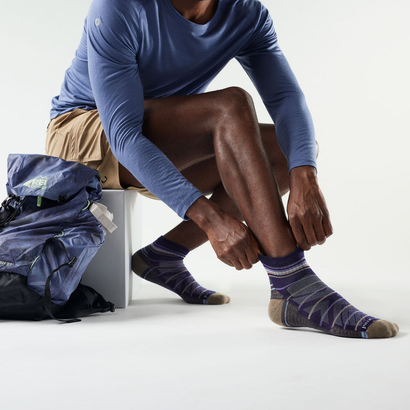 Load image into Gallery viewer, Smartwool Hike LC Pattern Ankle Socks
