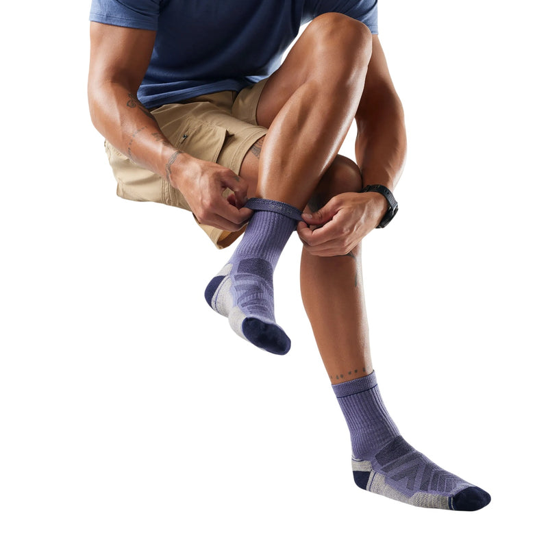 Load image into Gallery viewer, Smartwool Hike LC Mid Crew Socks
