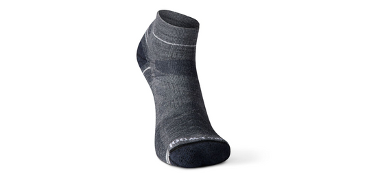 SMARTWOOL HIKE LIGHT CUSHION ANKLE SOCKS - MED GREY