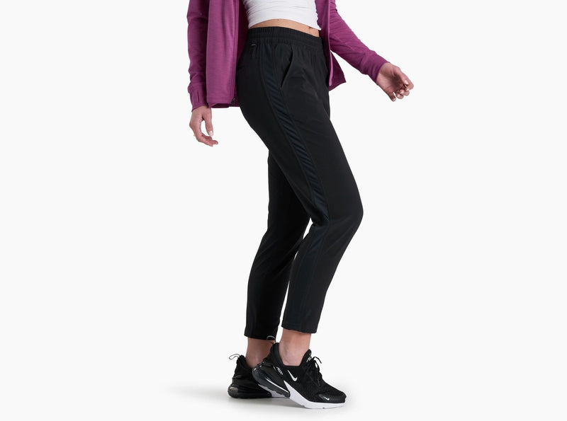 Load image into Gallery viewer, Kuhl Vantage Crop Pant Black Womens
