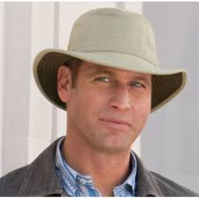 Load image into Gallery viewer, Tilley LTM5 Airflo Hat Khaki
